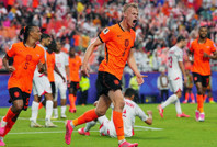 Hollanda liderliği bırakmadı, Tunus Dünya Kupası'na veda etti: 3-1