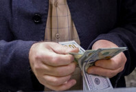 Aylardır askıdaydı... ABD Irak'a nakit dolar sevkiyatını yeniden başlattı