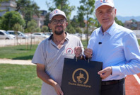 Milyonlarca liralık altını teslim etti, 1 maaş ikramiye verildi