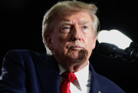 Trump’tan komşusuna vergi darbesi