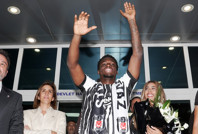 Ernest Poku Beşiktaş için geldi: 17 numara hazır