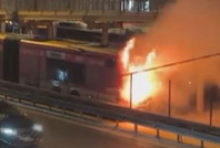 Kağıthane'de metrobüste yangın