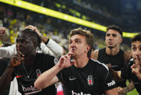 Beşiktaş'a derbi sonrası kötü haber: Yıldız oyuncu sakatlandı