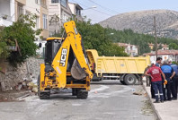 Amasya’da 3 katlı evden tam 1 ton çöp çıktı. Ekipler gözlerine inanamadı