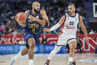 Fenerbahçe sezona mağlubiyetle başladı