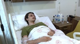 Depremde balkondan atlayan genç konuştu: Kısa da sürdü aslında…