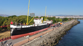 Atatürk'ü Samsun'a çıkaran Bandırma Vapuru, karadan yürütüldü