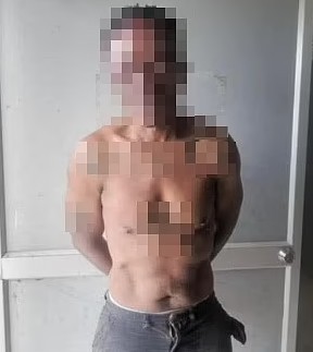 Turisti linç edip, diri diri yaktılar - Resim : 2