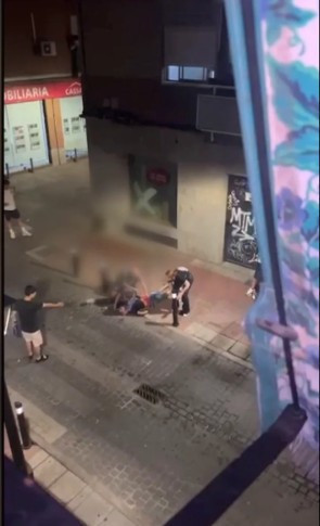 Bu da İspanya'nın George Floyd'u: 'Nefes alıyor' diyerek öldürdü - Resim : 2