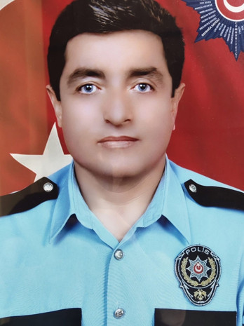 Ankara'da emekli polis hayatına son verdi - Resim : 1