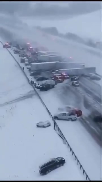 50 araç birbirine girdi - Resim : 1