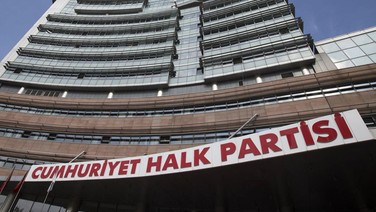 İki vekil daha CHP'ye katılıyor