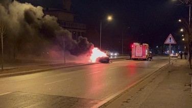 Yakıt aldıktan hemen sonra aracı alev aldı, canını zor kurtardı