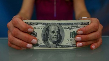 100 dolarlık banknota Trump resmi