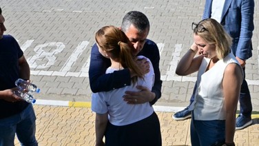 YKS'de ikinci gün heyecanı başladı: Özgür Özel yine yalnız bırakmadı