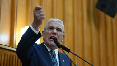 Müsavat Dervişoğlu'ndan askerlik tepkisi