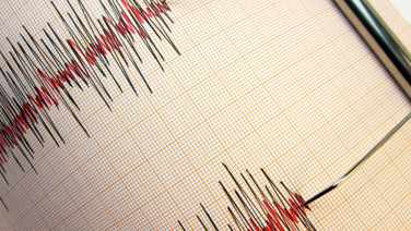 İran'da korkutan deprem: 5.4 büyüklüğünde