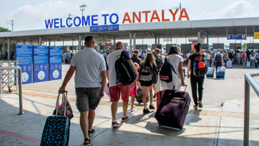 Türkiye'ye en çok tatilci gönderen ülkeler belli oldu