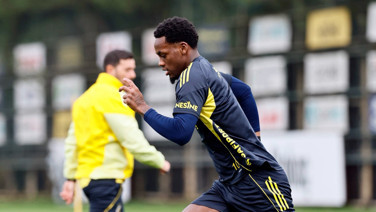 Duran’da durmak yok: Fenerbahçe’de Parrott iddiası