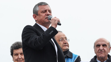 Özgür Özel'den Erdoğan'a sert tepki: 4 diyor, 9 diyor, toplayıp 30 diyor