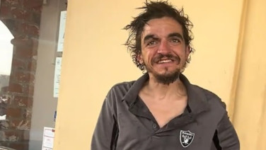 Eski çocuk yıldız sokakta yaşıyor