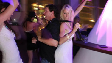 Cemiyet hayatını sarsan ölüm: Genç isim intihar etti