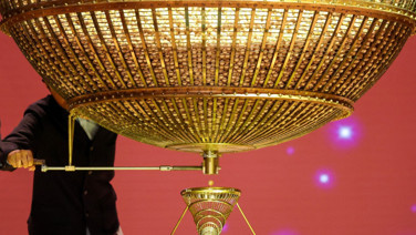 Dünyanın en büyük piyangosunu kazandılar