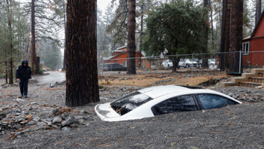 6 aylık yağmur üç günde yağdı, evler çamura gömüldü