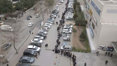 Eksi 1 derecede ucuzluk kuyruğu: 9 saat beklediler