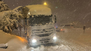 Bolu Dağı ağır tonajlı araçların geçişine kapatıldı