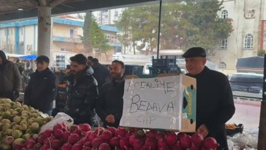 Tezgahta ne kadar varsa satın aldı, emekliye bedava dağıttı