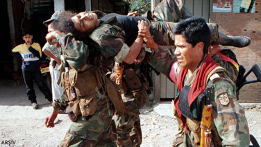 Gerilla grupları arasında çatışma: 27 ölü var