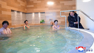 Kuzey Kore lideri kaplıcaları gezdi