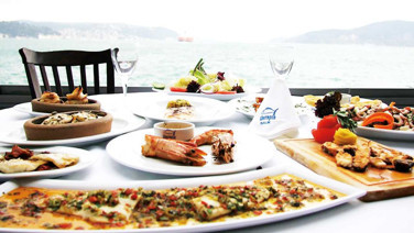 İçmek için eve kapanıyoruz