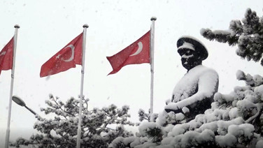 Şehir kara gömüldü: 2004'ten sonraki en yoğun yağış