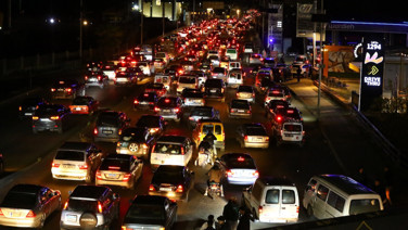 İsrail tehdit etti, halk evlerini terk etti: Yoğun göç başladı