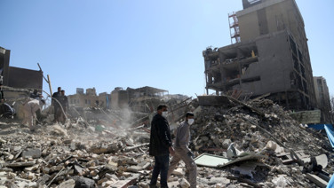 Tahran'da büyük yıkım