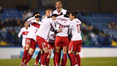 A Milli Kadınlarımız, İrlanda'yı yıktı