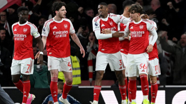 16 yaşında Arsenal'a hayat verdi: Premier Lig tarihine geçti