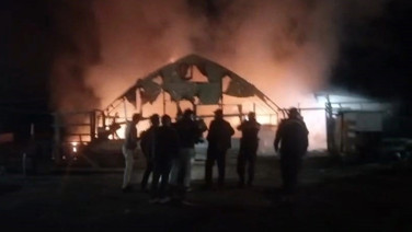 Çiftlikte yangın: 580 kanatlı hayvan öldü