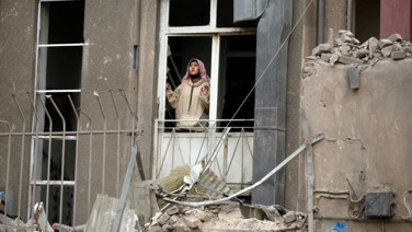 Savaşın 18'inci gününde Tahran: Mahalleye bomba yağdı