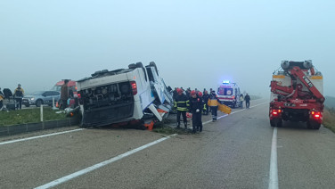 Bayram sabahı korkunç kaza: 2 kişi öldü, çok sayıda yaralı var