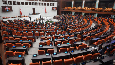 Milletvekillerinin telefonlarına musallat olan gizem