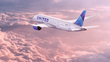 Yakıt fiyatları havacılık devini vurdu: Uçuşlar azaltılıyor