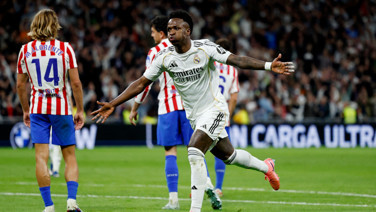 Real Madrid 5 gollü derbiyi kazandı: Vinicius Jr damga vurdu: 3-2