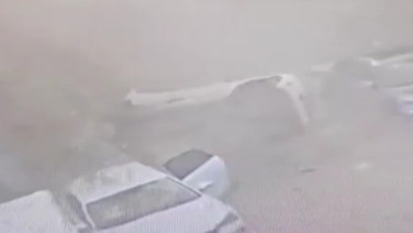 İran füzesinin Tel Aviv’e isabet ettiği anlar ortaya çıktı