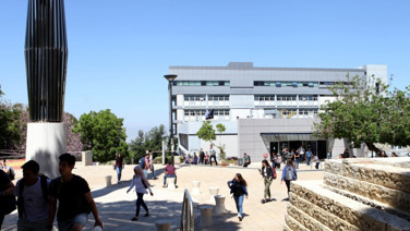 İran, İsrail ve ABD bağlantılı üniversiteleri 'meşru hedef' ilan etti