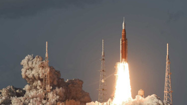 İnsanlık yeniden Ay yolunda