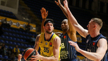 Anadolu Efes'te kötü gidiş sürüyor: Maccabi Tel Aviv'e yenildi, seri 4 maça çıktı