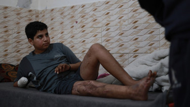 Futbol oynarken bulduğu mühimmatı eve götürdü, elini kaybetti